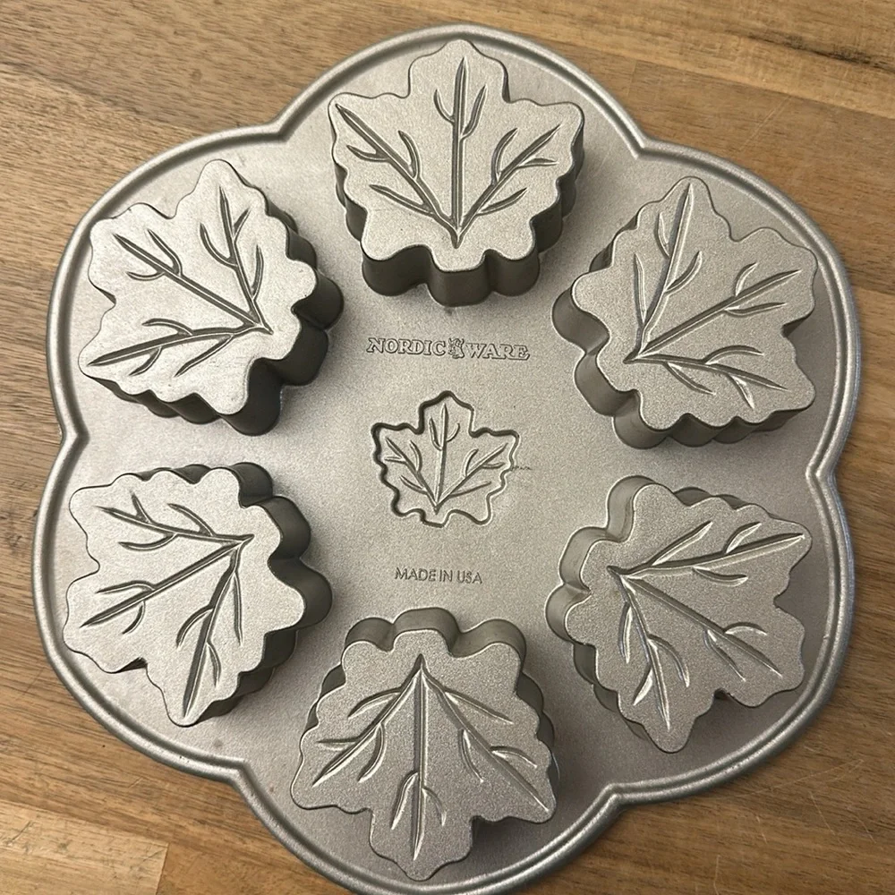 NORDIC WARE HARVEST PANS